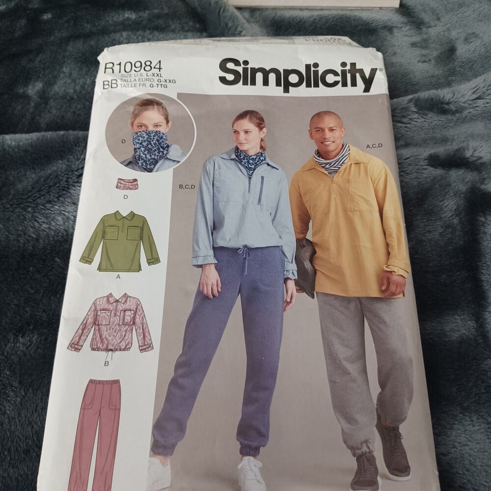 Simplicity Pattern R109984- uncut - Picture 2 of 3